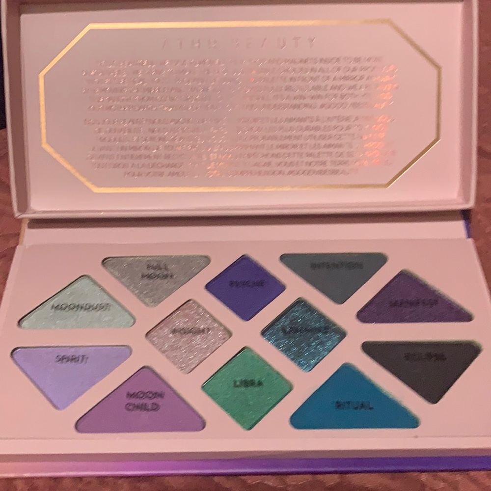 ĀTHR BEAUTY
Moonlight Crystal Palette